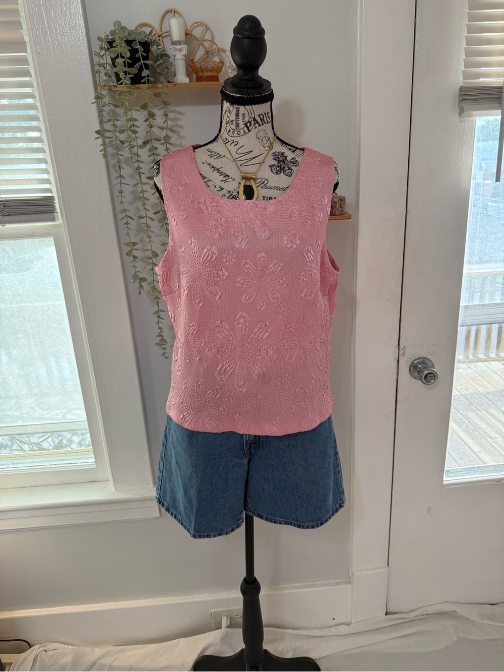 Koret vintage pink satin top with subtle floral embroidery